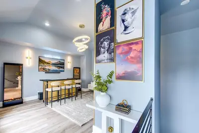 Image de 5 Mins From Galleria Mall