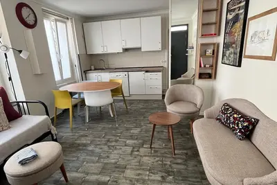 Image de Appartement Paris 20e. Calme et confort.