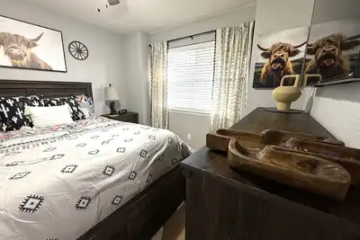 Image de Modern Comfort: Updated Cozy Condo right by Silver Dollar City Dog friendly