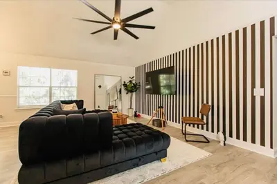 Image de Island House Paradise | Downtown Savannah | Tybee