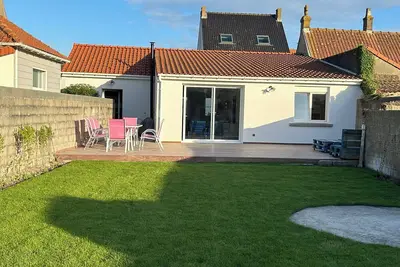 Image de Maison de pêcheur rénovée, jardin clos, plain pied, 100m plage, animaux acceptés