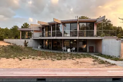 Modern Cape Cod Oasis