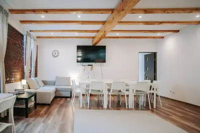 Image de Escape the ordinary and experience the charm of Targu Mures at Kali Host