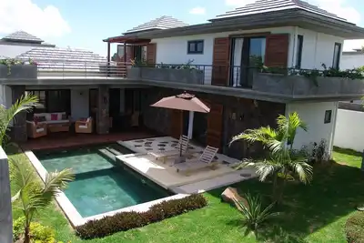 Image de Villa de Charme Grand Baie proche de la plage de Péreybère et des commerces