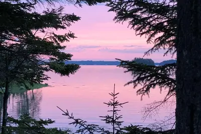 Image de Incredible Getaway - Two Cabins on Exquisite Cove!