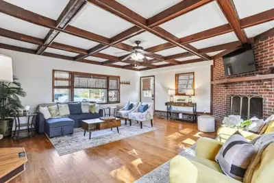 Image de Charming renovated 4 Bedroom Ranch walking distance to the Silver Comet Trail! \n