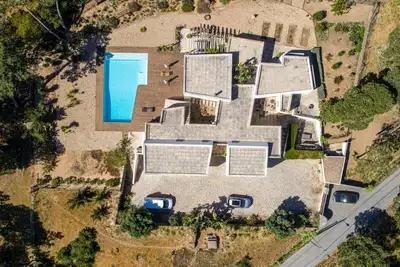 Image de Theguesthouse > Areais Beach Villa