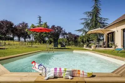 Image de Ducaussa avec piscine privée