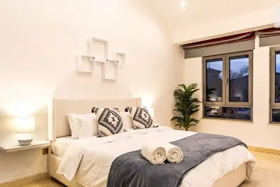 Image de 6 Bedroom Diplomat Signiture Villa In Palm Jumeirah