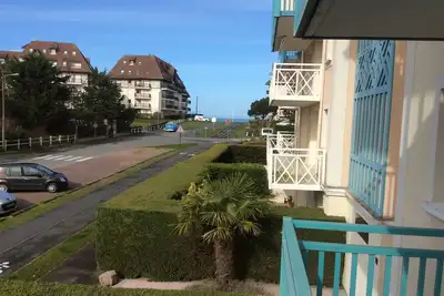 2 pieces 150m de la mer avec parking et Wifi