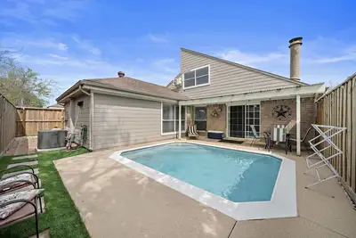 Image de Houston Pool Escape | Games WiFi | Parking | Pet