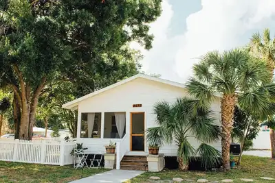 Image de Near Anna Maria Beaches & Downtown•Newly Renovated• Pet-Friendly & Fenced Yard