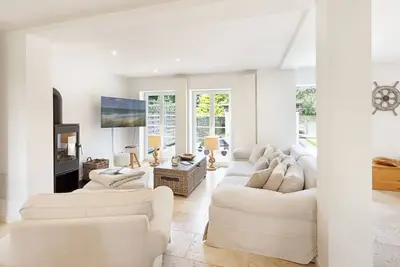 Image de Herzlich Willkommen im Ferienhaus Upknappt