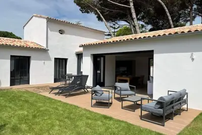 Image de Villa - proche plages/commerces