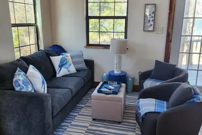 Image de Bluebird Cottage Right on the Lake!