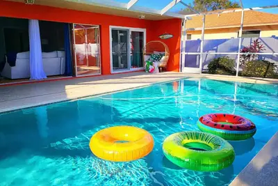 Image de Heated Pool luxury house, 4 mins from Beach!