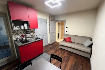 Image de Margot's House - Red