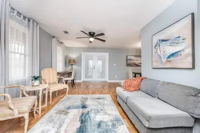 Image de Updated Accessible Spacious Home in Warner Robins