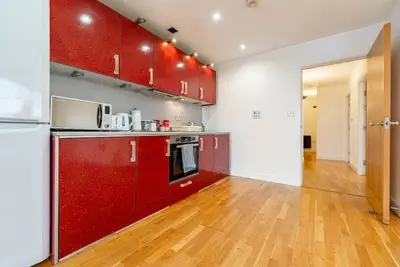 Image de Cardiff city apartment with an excellent view.