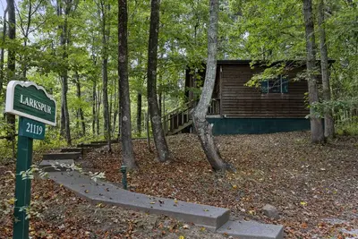 Image de Larkspur Cottage at The Inn & Spa at Cedar Falls