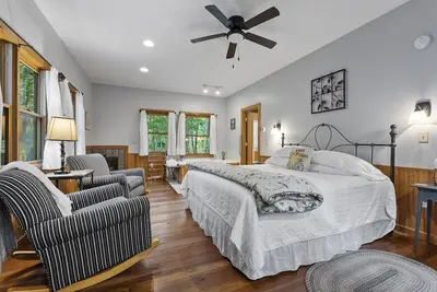 Image de Sumac Cottage at The Inn & Spa at Cedar Falls