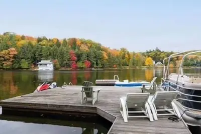 Image de Lake Rosseau, Muskoka Waterfront 6bedroom. Large wrap around deck.