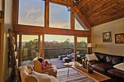 Image de Amazing Views and Sunsets in a fully remodeled Vt home
