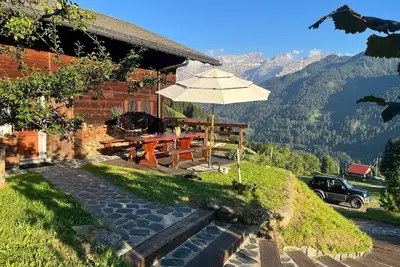 Image de Chalet chaleureux au milieu des prés