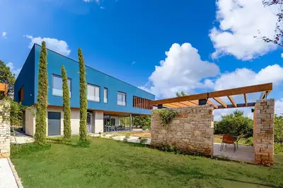 Image de Luxury Villa Red Carpet with Pool