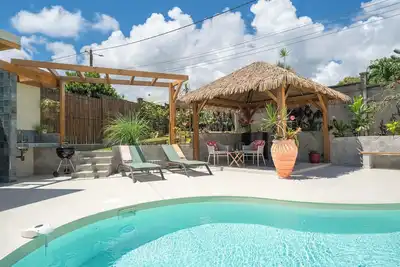 Image de Villa Ladouchka avec piscine privée et carbet extérieur, aucun vis à vis