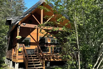 Image de Coffey Grounds Cabin