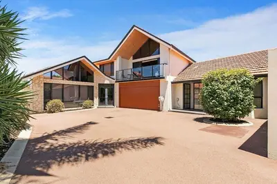 Image de Generous Riverside Living*3br Swan River*Heathcote Park*