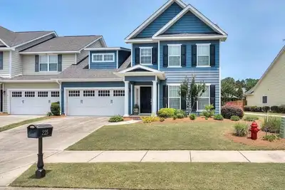 Image de 2-bedroom townhome 5 miles from Masters in quiet neighborhood