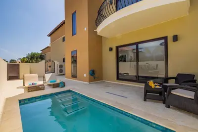 Image de Brand New 2br2ba w/Private Pool in Gated Community