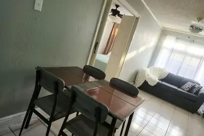 Image de Cozy 1-bedroom apartment in New Kingston 5 with Ac, Wi-Fi