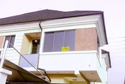 Image de Stunning 3-Bed House in Lagos