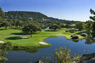 Image de Perfect Golfer's Haven: High-End Resort With Championship On-site Course