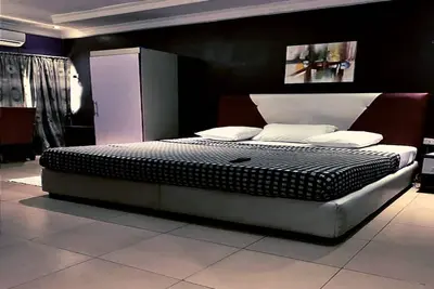 Image de We offer 24 hours power supply and free Wi-Fi for all our guests.