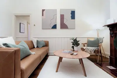 Image de 1880's Cottage Dream: Near Cbd, Hospital & Parking