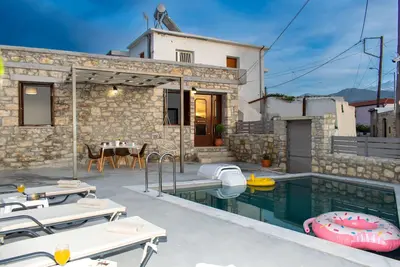 Image de La Si'Ma, Villa with private pool, 2-bedrooms close to Margarites Village