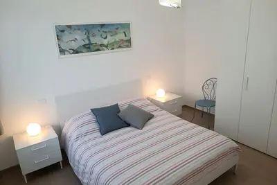 Al cit, new one-bedroom apartment central and quiet