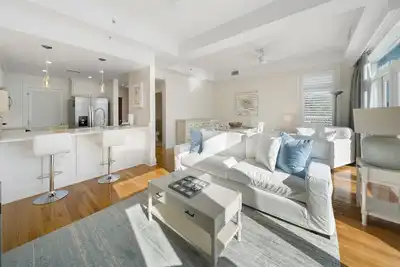 Image de Carillon beach, New Remodel. 3 minutes to Rosemary Beach/30a. Exceptional!