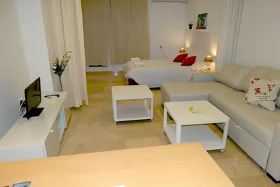 Image de Minimalist center loft