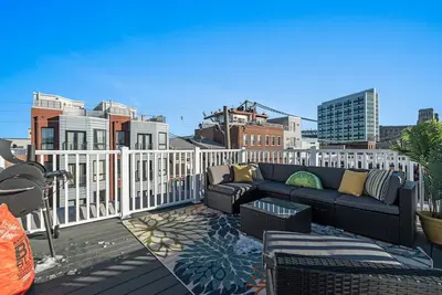 Image de Near Historical Sites *Free Parking* and Roof Deck