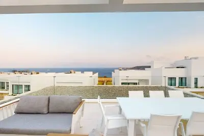 Image de Maison de vacances Paralimni pour 1 - 8 personnes avec 4 chambres Ă coucher - Maison de vacances