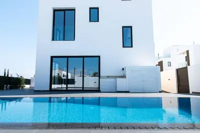 Image de Maison de vacances Paralimni pour 1 - 4 personnes avec 2 chambres à coucher - Maison de vacances