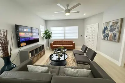 Image de Cozy 4-bedroom house with Ac and WiFi in welcoming Miami