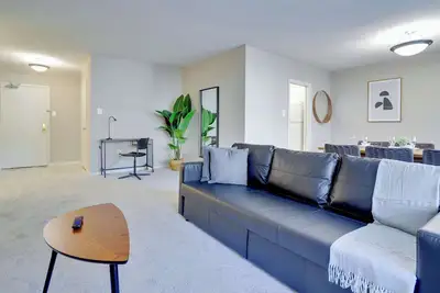 Image de Crystal City Apt W Easy Metro Access