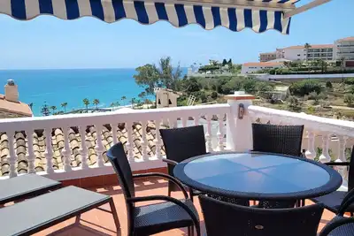 Image de Above Burriana Beach Three bedrooms two full bath Seaview Private parking