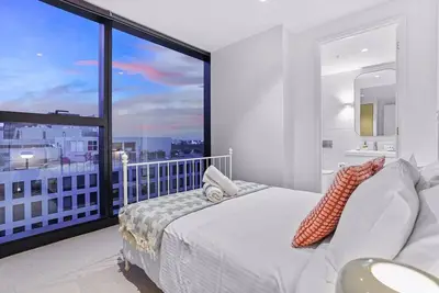 Image de Charming 2-bedroom apartment with WiFi and fitness room in beautiful Melbourne